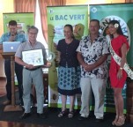 M. Georges W. SIU - Président-Directeur Général de Gaz de Tahiti reçoit le trophée de la Tortue d'Or 2017